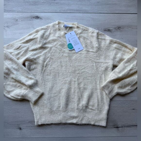 THREADS 4 THOUGHTS CLARA FUZZY PULLOVER CREW NECK SWEATER APEN M‎ STITCH FIX NWT - Picture 5 of 6